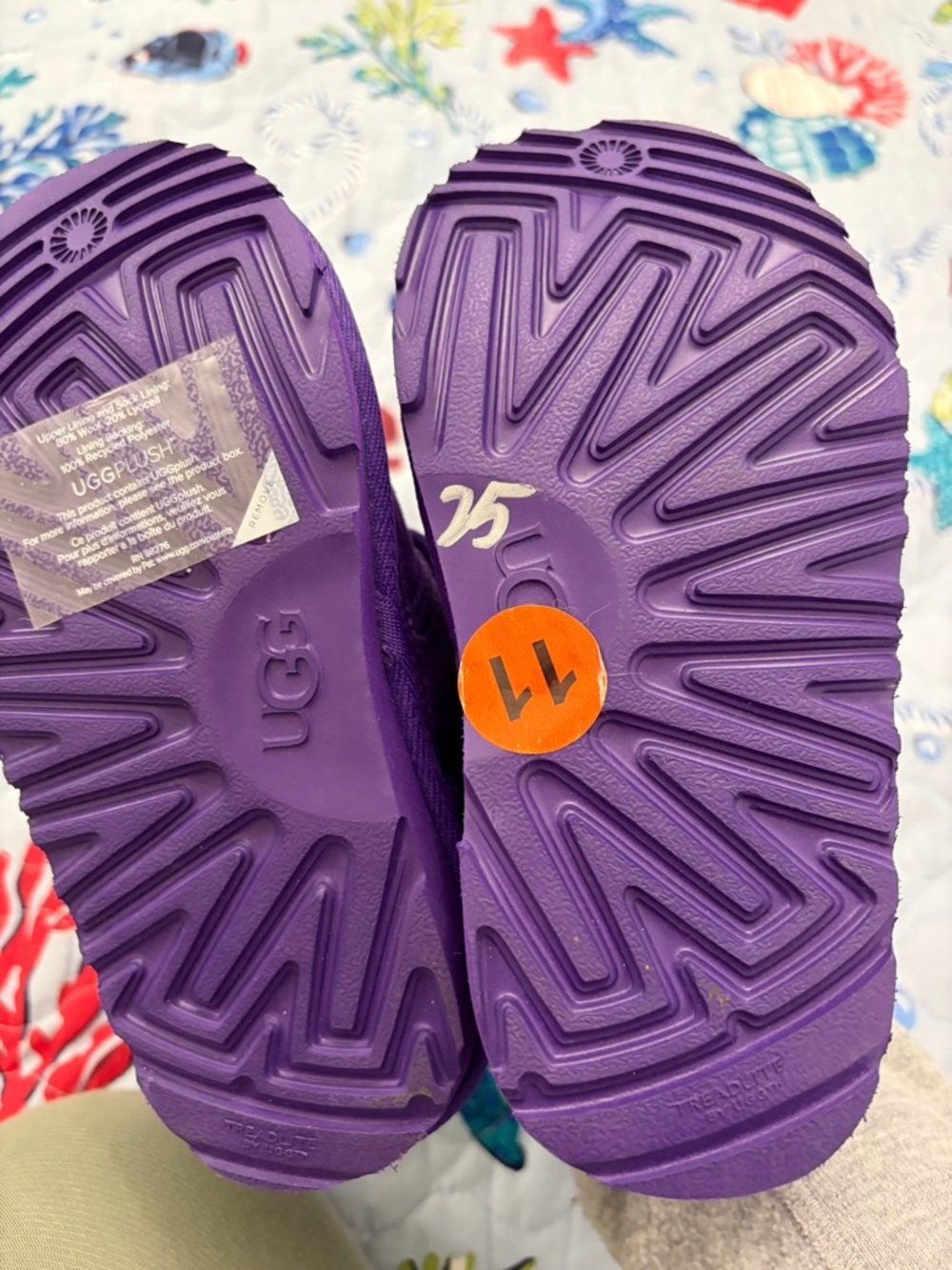 UGG Kids Neumel II boots, purple suede upper and a cozy wool lining Size 11 kids - Picture 5 of 8